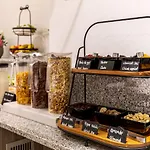 Fraser Paris La Defense Aparthotel 5*