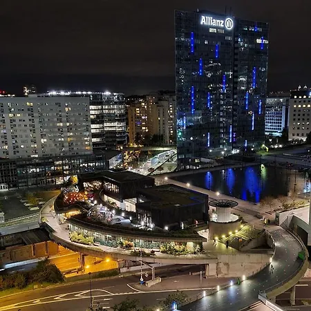 Hotel apartamentowy Fraser Paris La Defense 5*