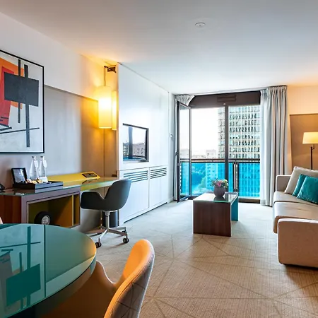 Aparthotel Fraser Paris La Defense