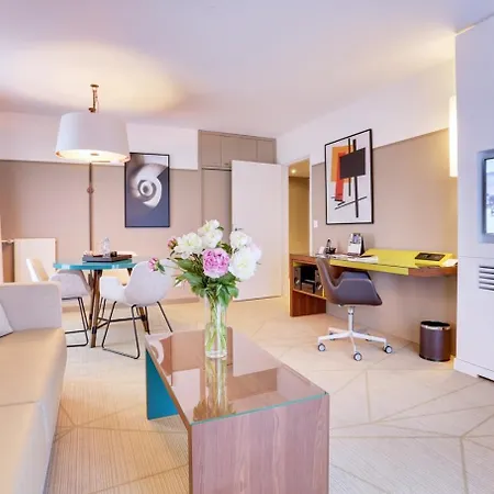 Fraser Paris La Defense 5*