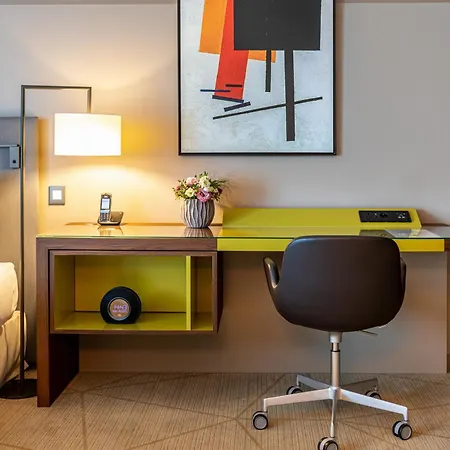Fraser Paris La Defense Aparthotel