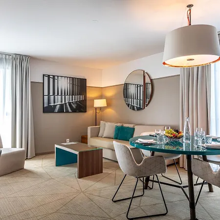 Aparthotel Fraser Paris La Defense