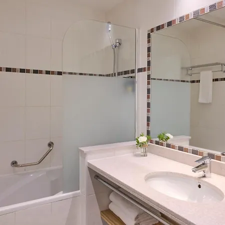 Fraser Paris La Defense 5* 쿠르브부아