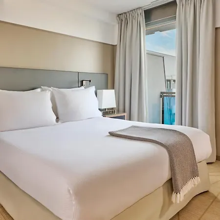 Fraser Paris La Defense 아파트호텔 쿠르브부아