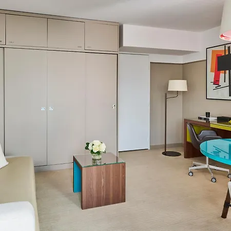 Fraser Paris La Defense 5* クルブヴォア