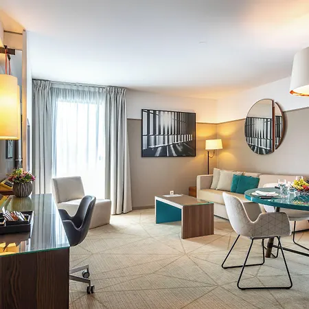 Fraser Paris La Defense 5* 쿠르브부아