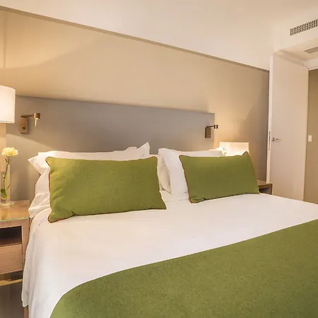 아파트호텔 Fraser Paris La Defense 5*