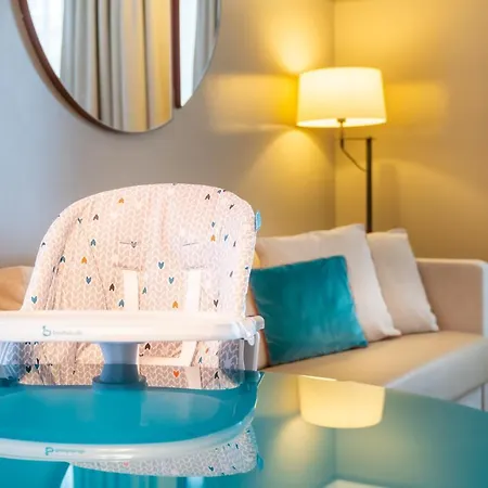 Апарт-отель Fraser Paris La Defense 5*