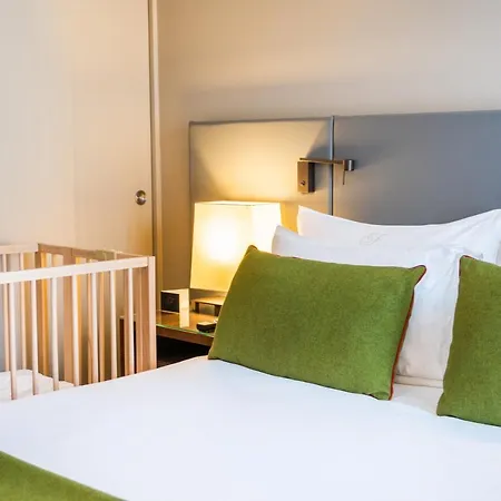 Aparthotel Fraser Paris La Defense 5*