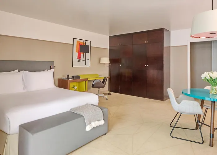 Aparthotel Fraser Paris La Defense