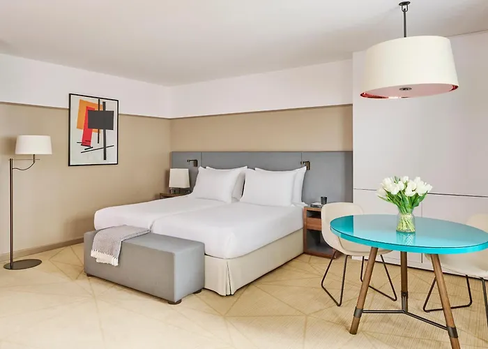 Fraser Paris La Defense Aparthotel