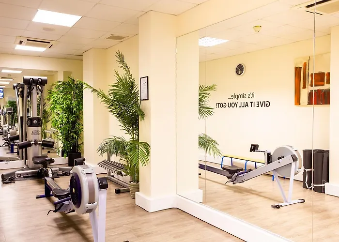 Aparthotel Fraser Paris La Defense 5*