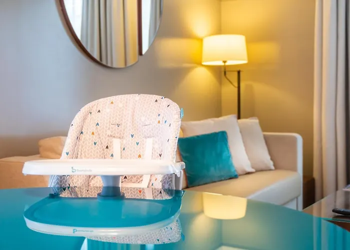 Aparthotel Fraser Paris La Defense 5*